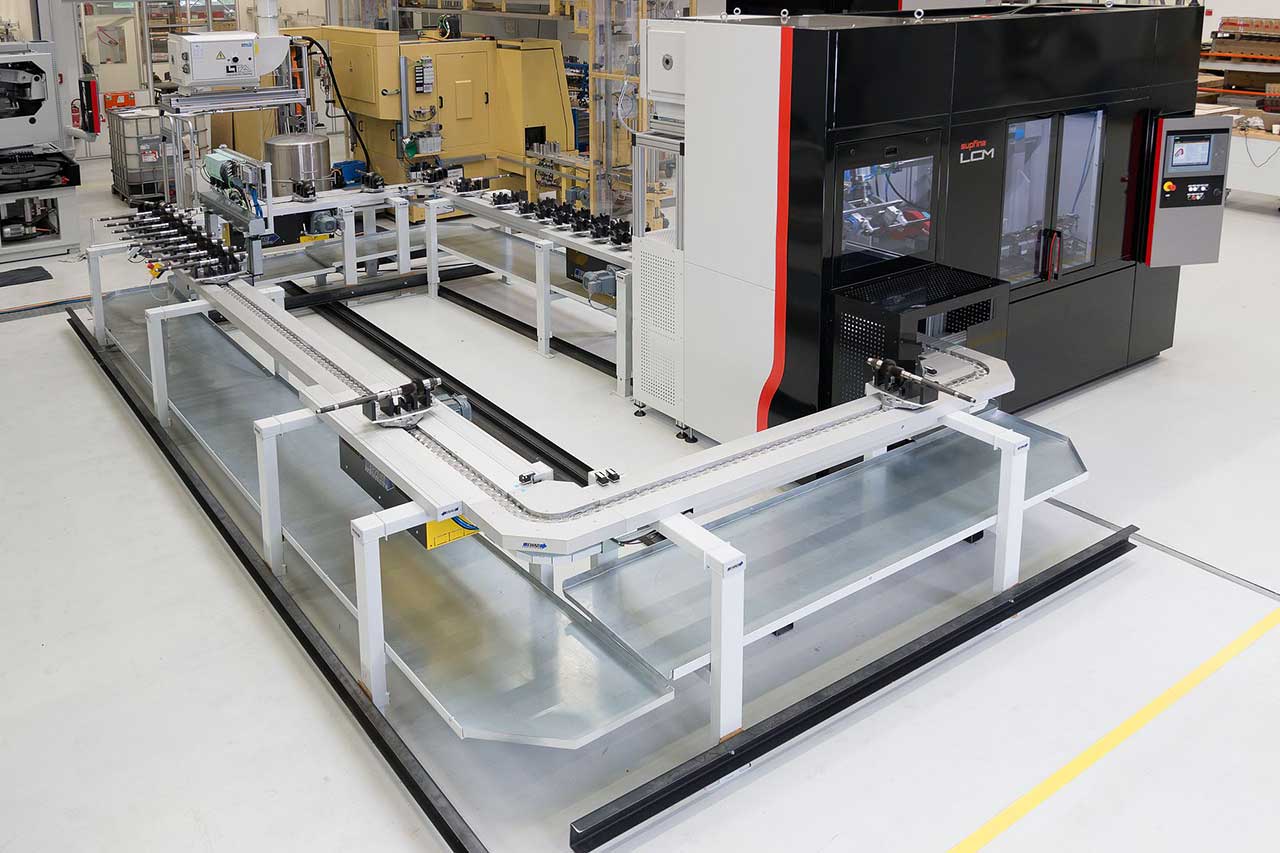 LCM with loading portal LCM with loading portal