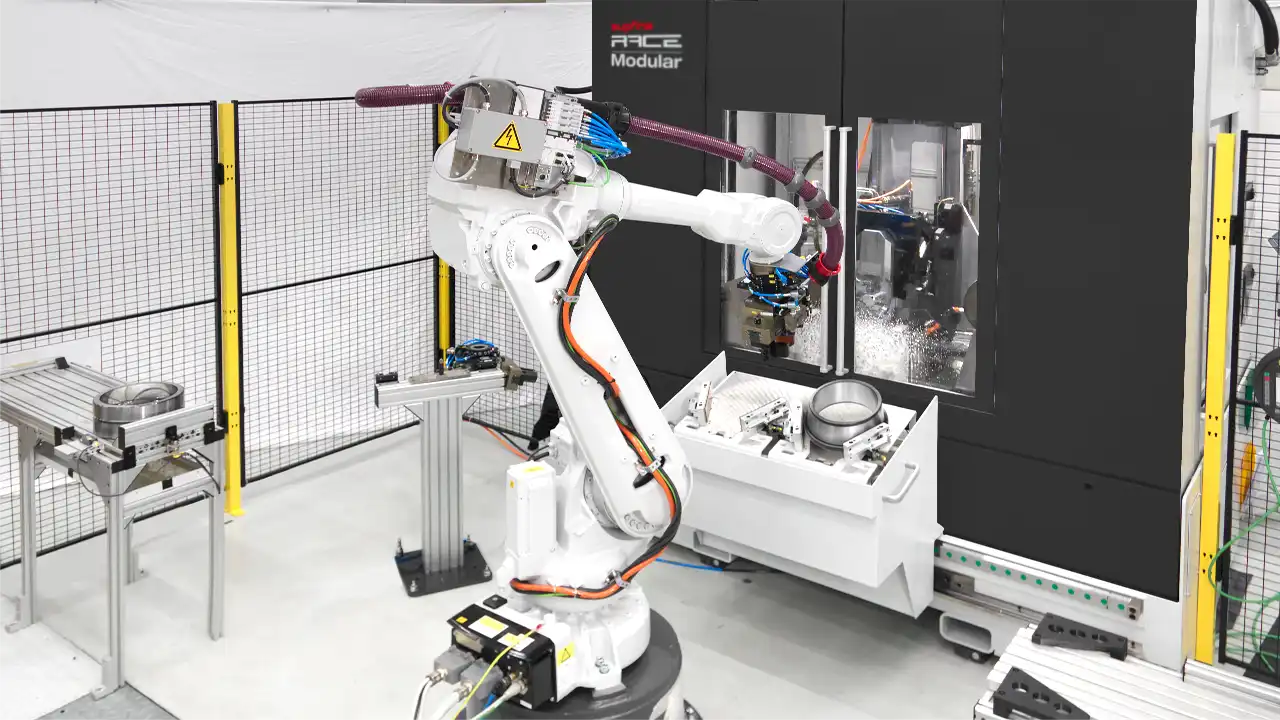 Schleifen und Polieren von Türgriffen Schleifen und Polieren von Türgriffen